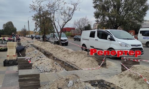 У Кам’янському тягнуть новий кабель для стабільного світла