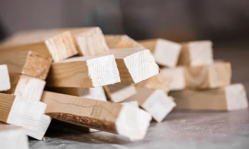 Как выбрать деревянный брус?